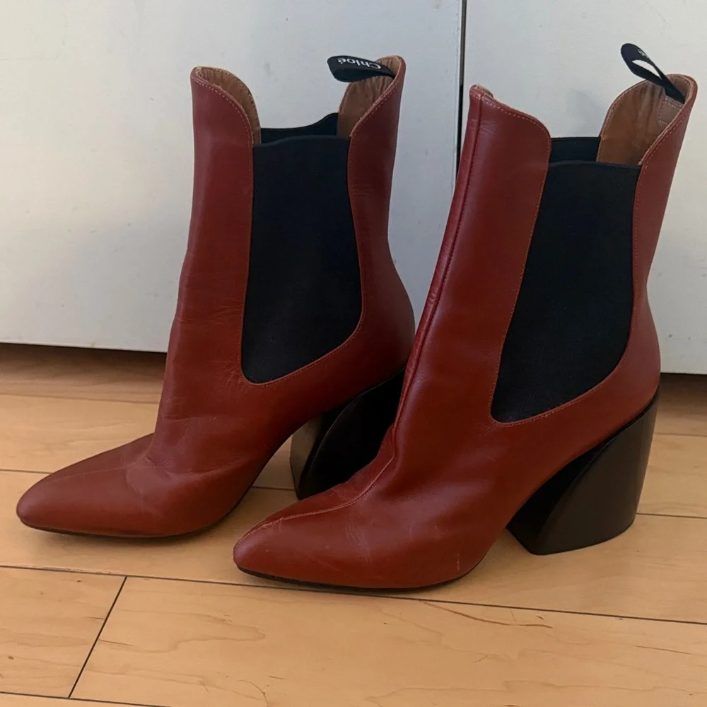 Chloe Women's Leather Ankle Boots with Chunky Heel size 39 - Picture 1 of 7